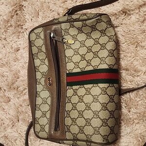 Gucci vintage crossbody bag